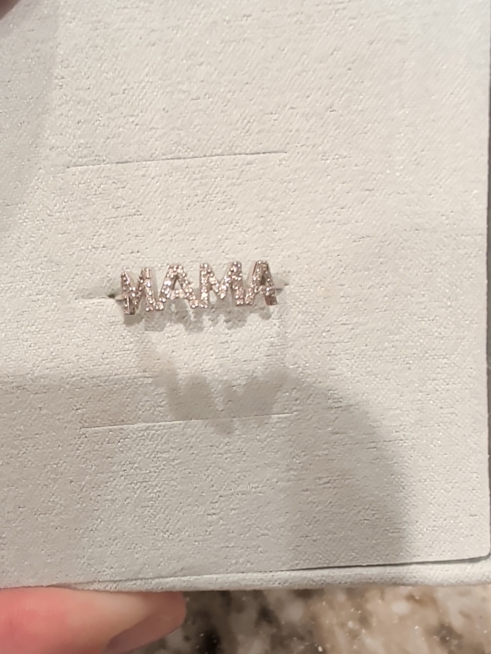 MAMA Pavé Diamonds Script Ring in White Gold